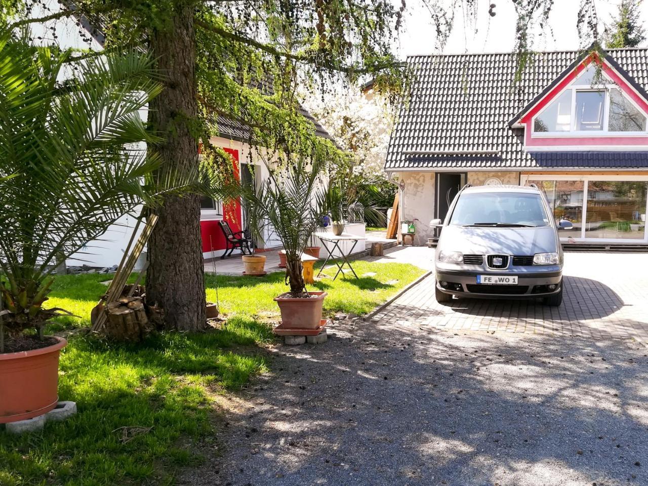 Ferienhaus Goermer Mit Wasserbett Schmolln  Bagian luar foto