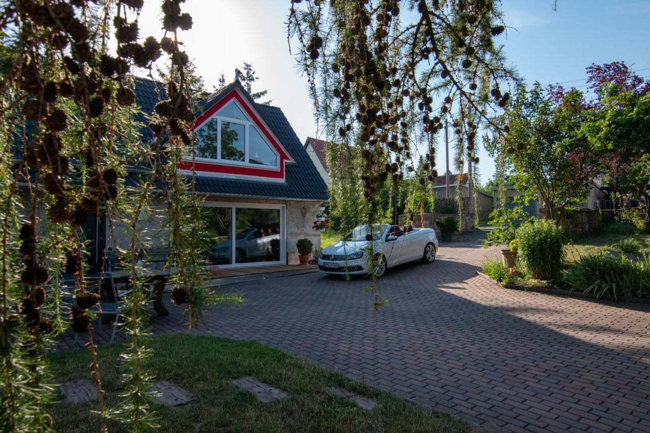 Ferienhaus Goermer Mit Wasserbett Schmolln  Bagian luar foto